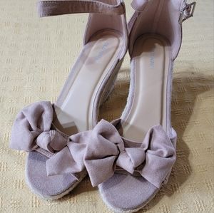 Old Navy Low Heel Wedge